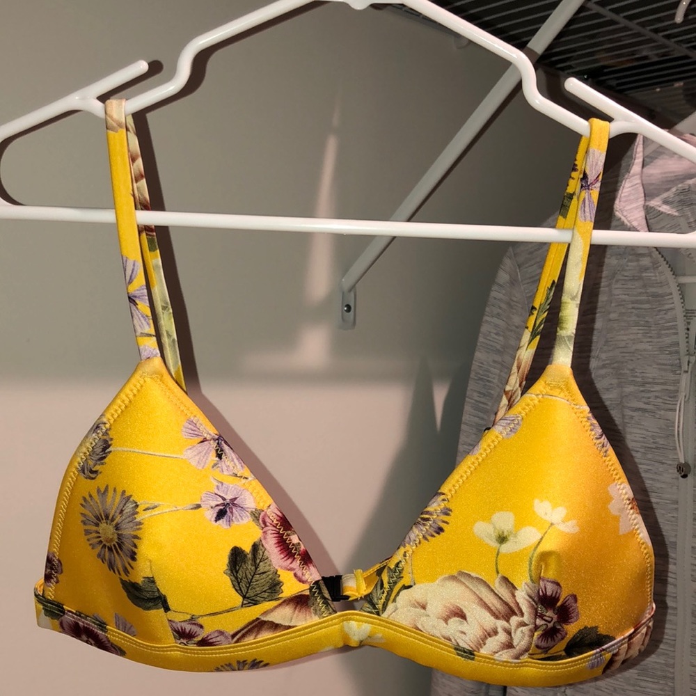 TRIANGL BATHING SUIT 🍋 - Picture 1 of 2